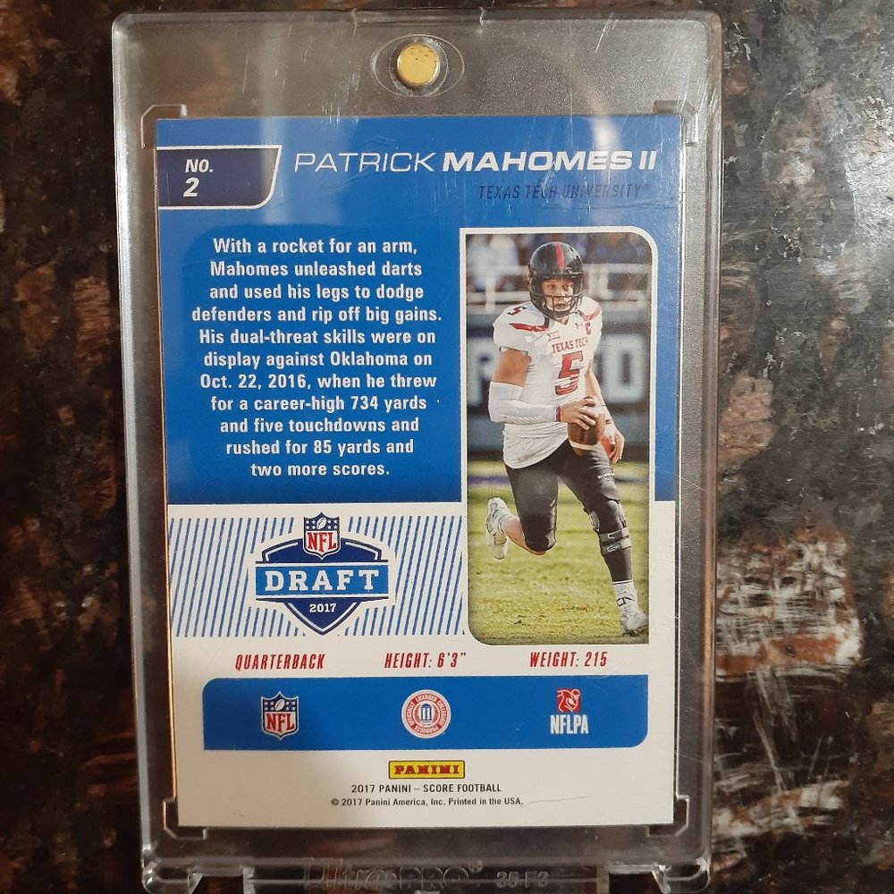 Patrick Mahomes Rookie Card - Picture 2 of 2